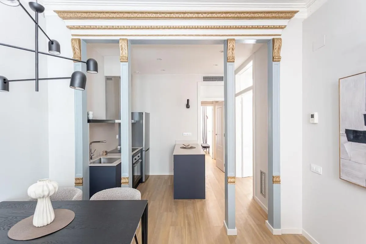 Canela Homes Midterm Merce バルセロナ アパート