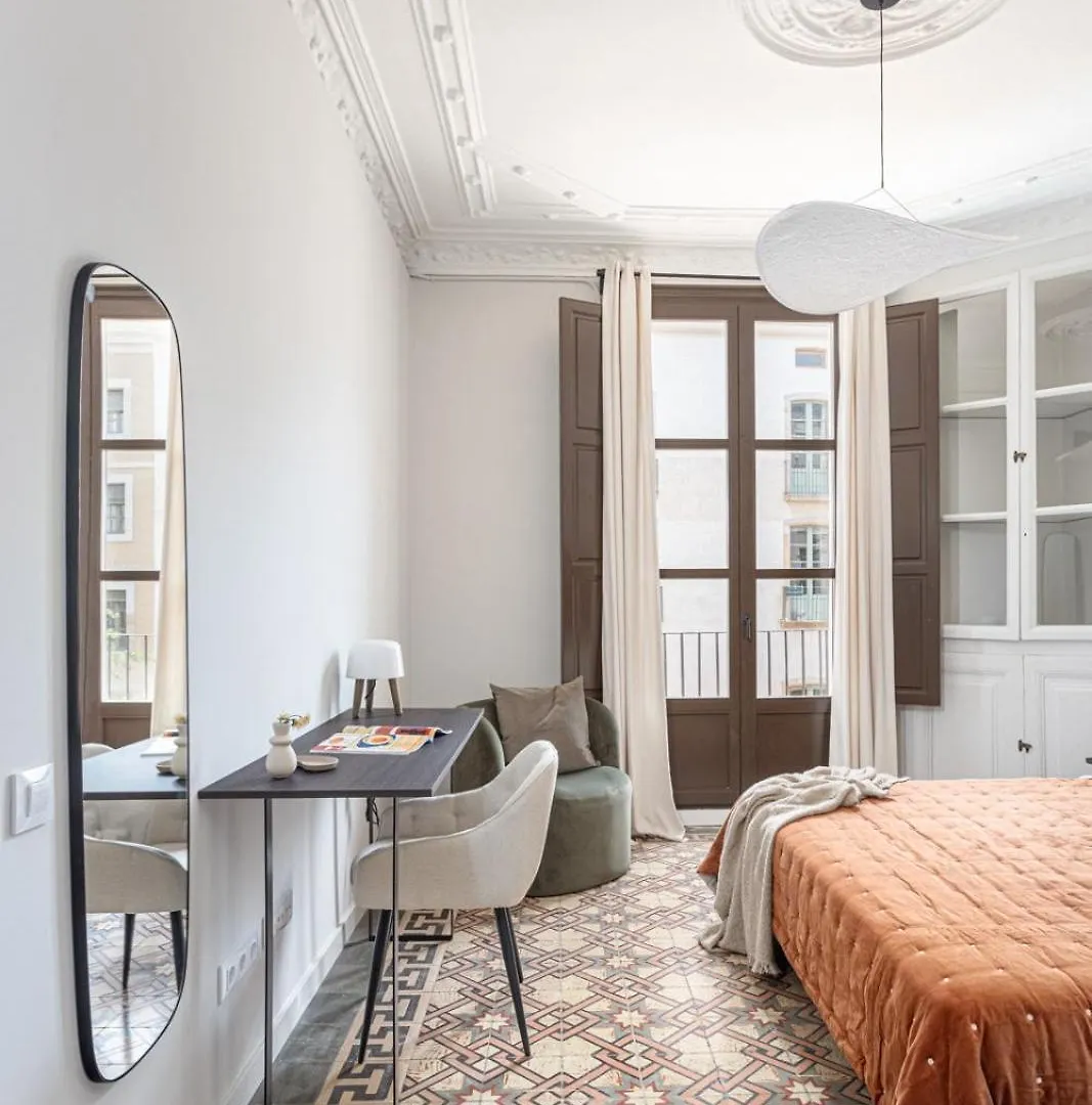 Canela Homes Midterm Merce バルセロナ スペイン